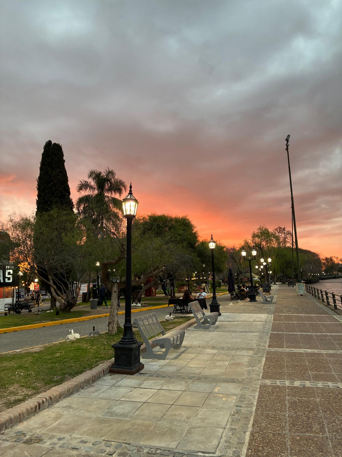 Paseo Victorica riverside promenade