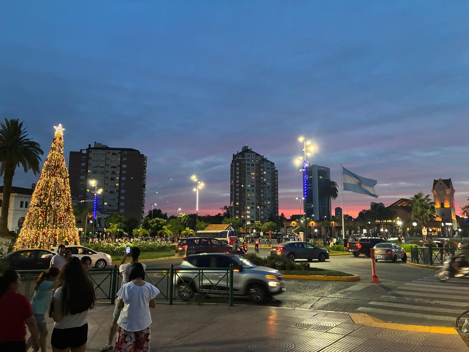 Tigre centro festive atmosphere